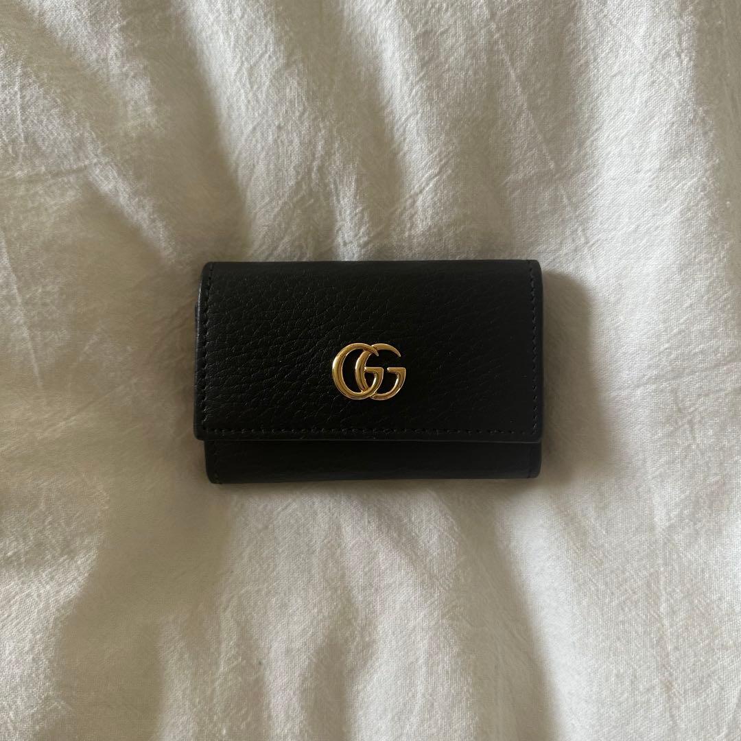 GUCCI ブラック キーケース GGロゴ
